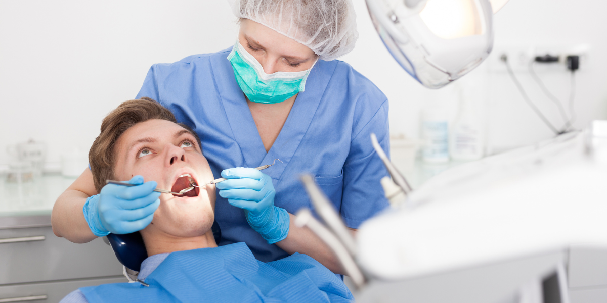 When to Go to the ER vs. an Emergency Dentist
